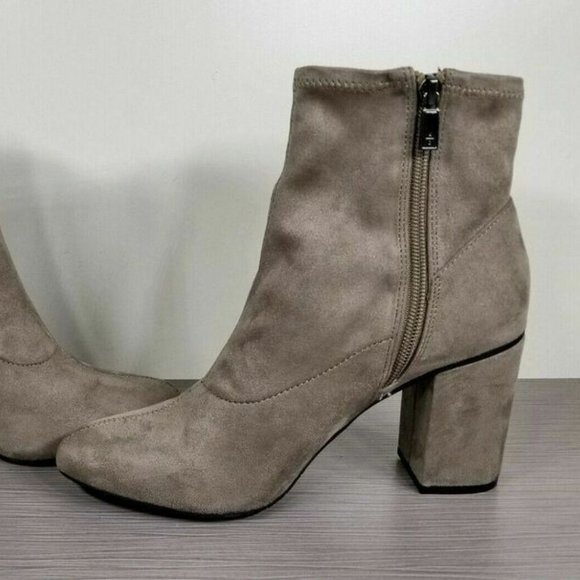 Kenneth Cole Reaction Time For Fun Stretch Bootie, Beige Fabric, Various Sizes - Picture 6 of 9